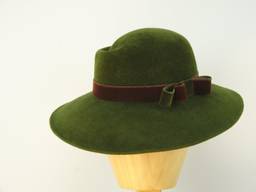 Forest green velour with vintage crown and downturn brim.